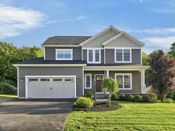 6 Wyatts Circle, Rensselaer, NY 12144