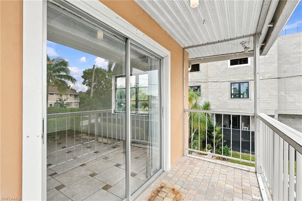 1195 Clam Ct , Unit 203, Naples, FL 34102 Photo