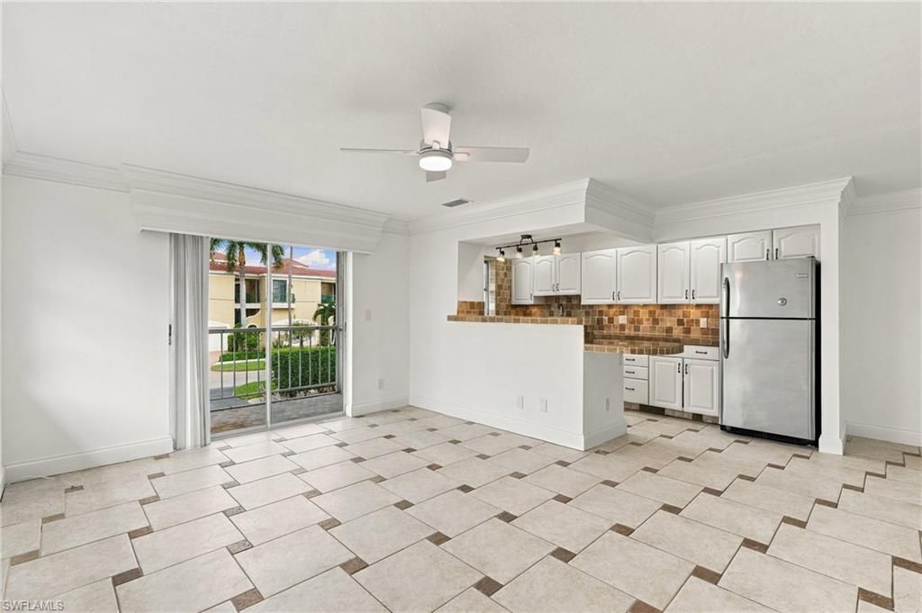 1195 Clam Ct , Unit 203, Naples, FL 34102 Photo
