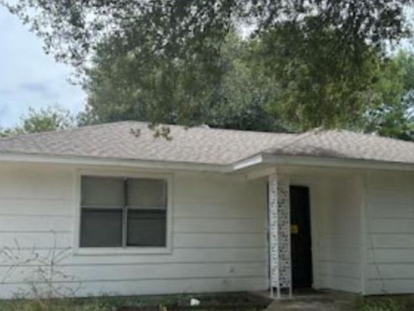 605 S Ann Street , Terrell, TX 75160
