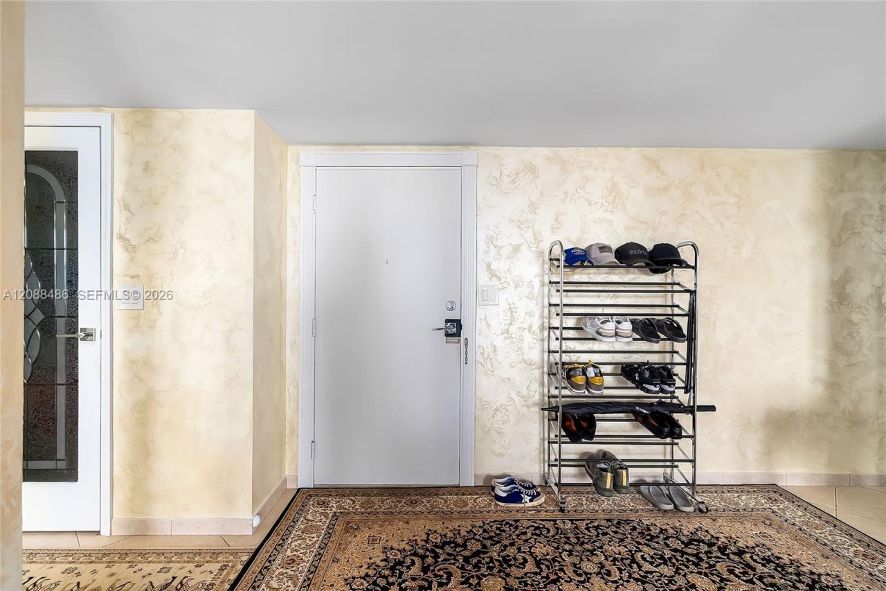 250 174th St , Unit 1704, Sunny Isles Beach, FL 33160 Photo