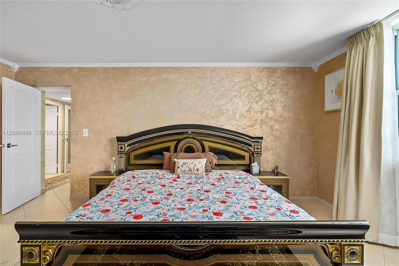 250 174th St , Unit 1704, Sunny Isles Beach, FL 33160 Photo
