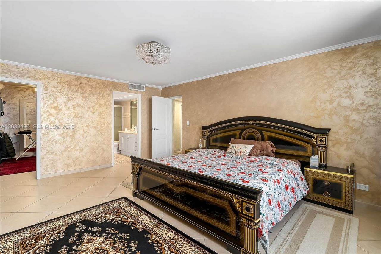 250 174th St , Unit 1704, Sunny Isles Beach, FL 33160 Photo