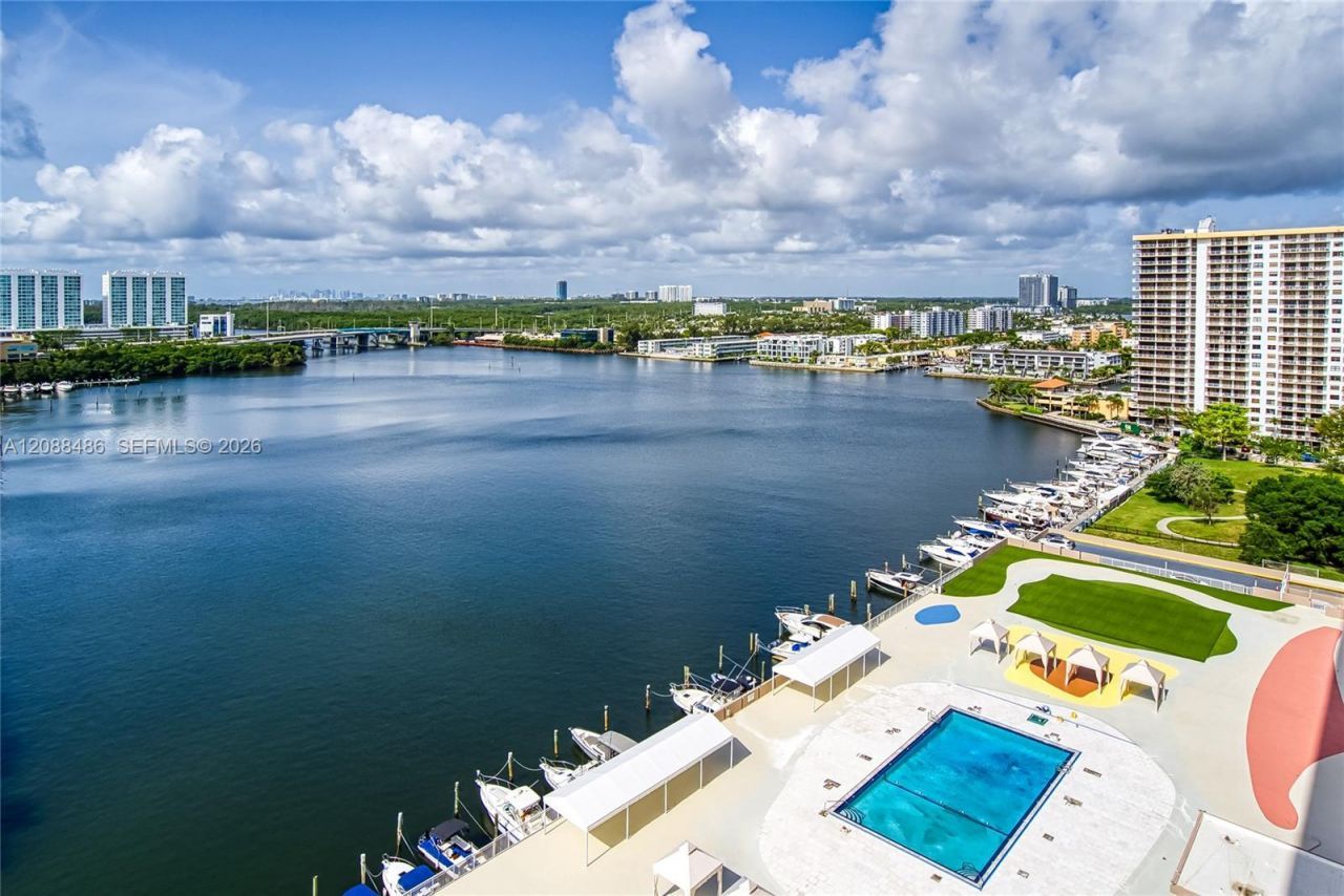 250 174th St , Unit 1704, Sunny Isles Beach, FL 33160 Photo