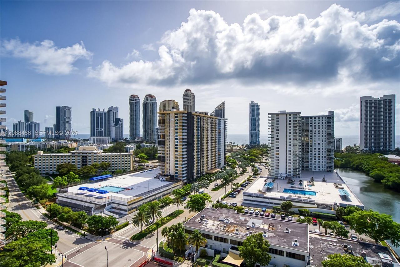 250 174th St , Unit 1704, Sunny Isles Beach, FL 33160 Photo