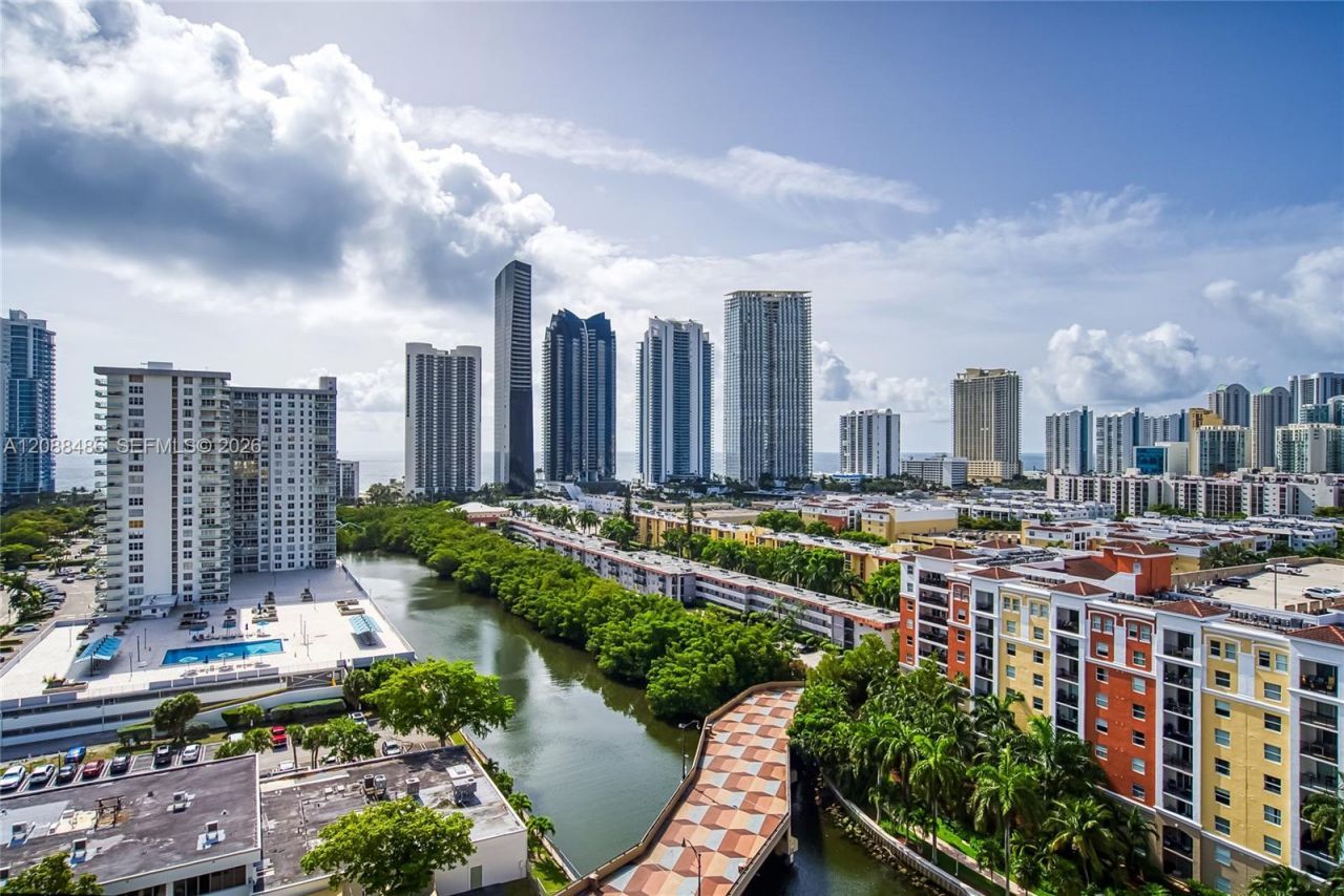 250 174th St , Unit 1704, Sunny Isles Beach, FL 33160 Photo
