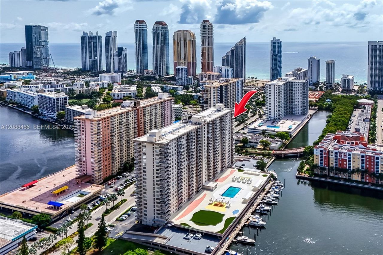 250 174th St , Unit 1704, Sunny Isles Beach, FL 33160 Photo
