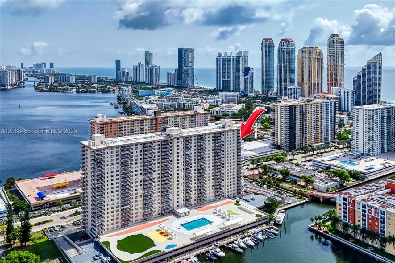250 174th St , Unit 1704, Sunny Isles Beach, FL 33160 Photo