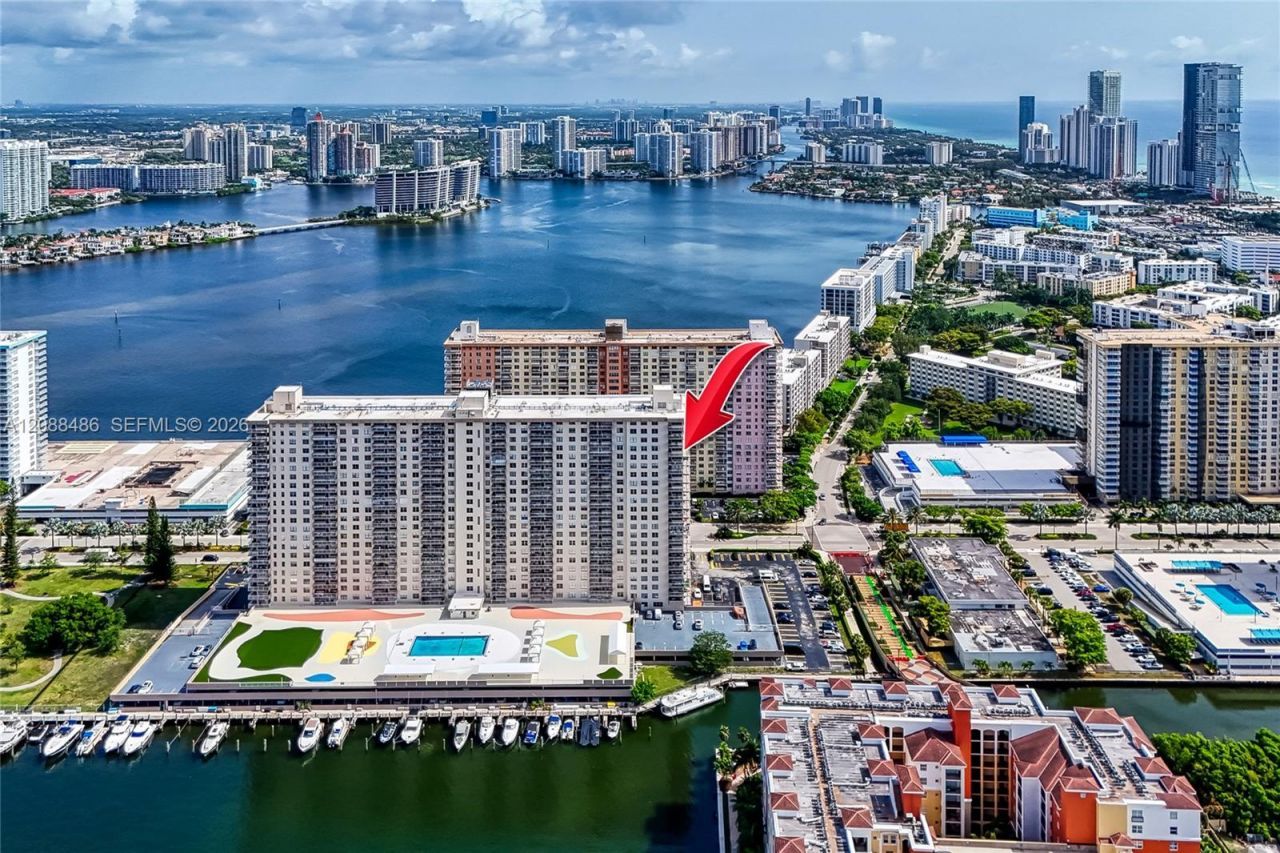 250 174th St , Unit 1704, Sunny Isles Beach, FL 33160 Photo