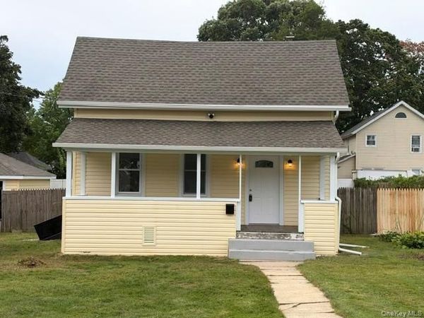 34 S 5th Avenue , Brentwood, NY 11717