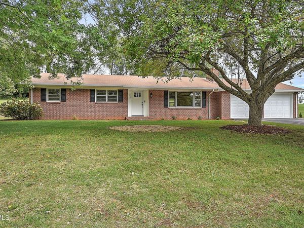 18221 Westwood Drive, Abingdon, VA 24211