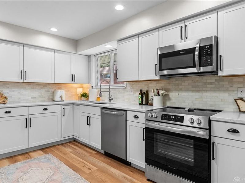 1072 Yellowstone Road, Xenia, OH 45385 Photo 9