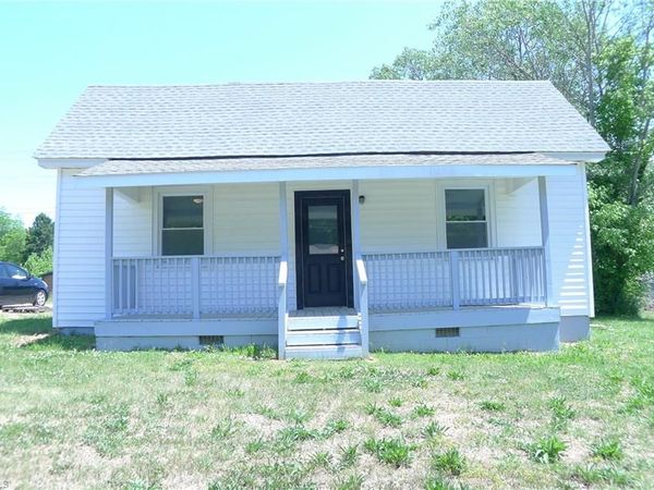 221 Duke Street , Cooleemee, NC 27014