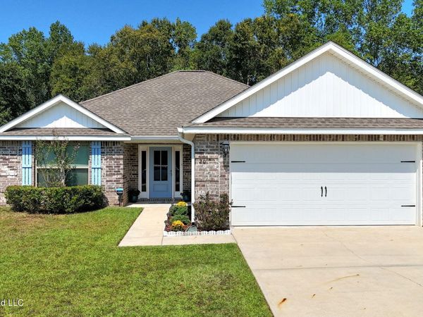 20 Summit View Drive, Perkinston, MS 39573