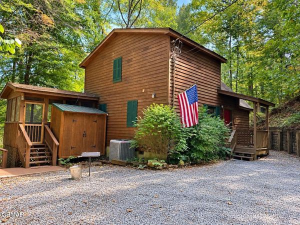 2120 Jeans Way , Sevierville, TN 37876