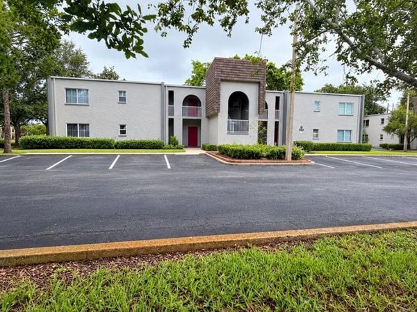 3147 29TH AVENUE N, Unit 203, ST PETERSBURG, FL 33713
