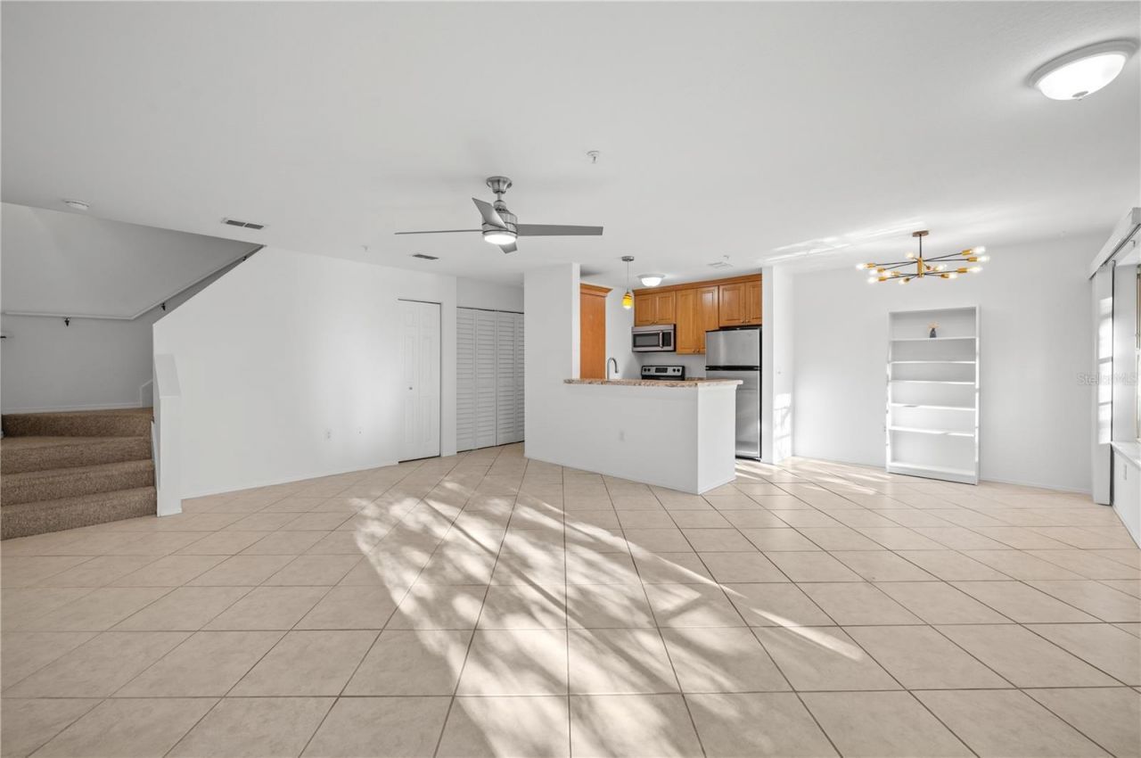 850 S Tamiami Trail , Unit 530, Sarasota, FL 34236 Photo