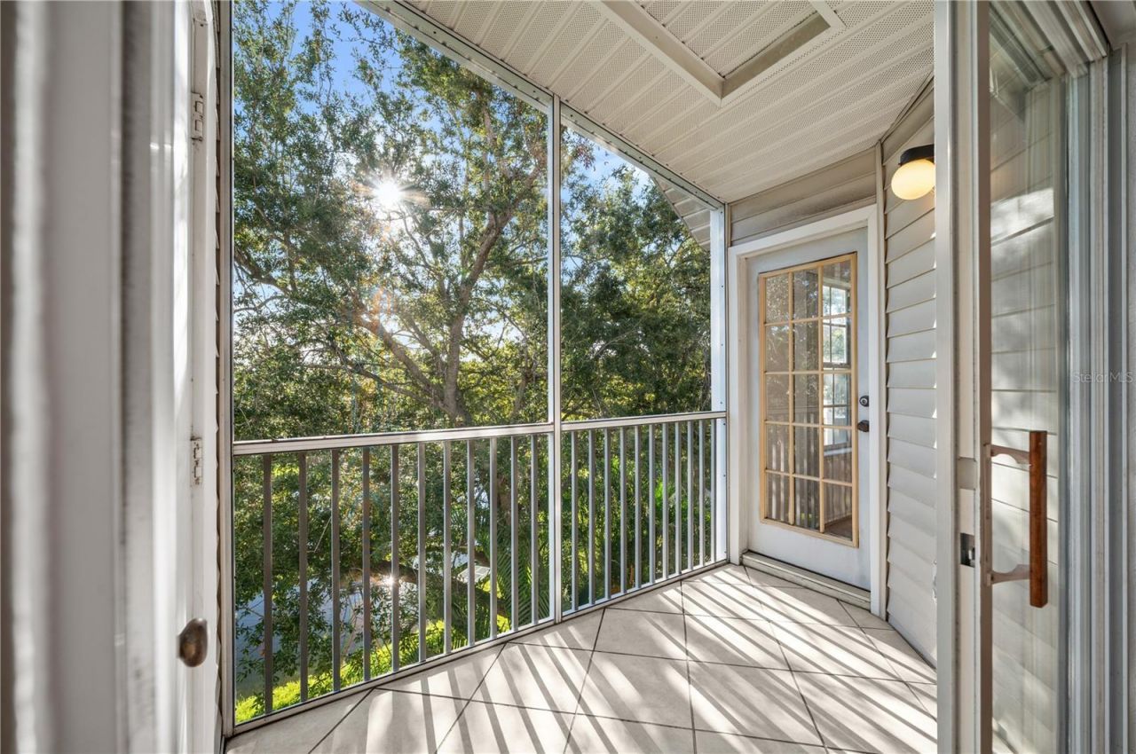 850 S Tamiami Trail , Unit 530, Sarasota, FL 34236 Photo