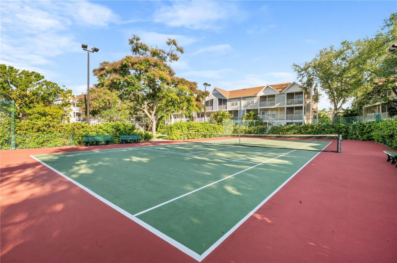 850 S Tamiami Trail , Unit 530, Sarasota, FL 34236 Photo