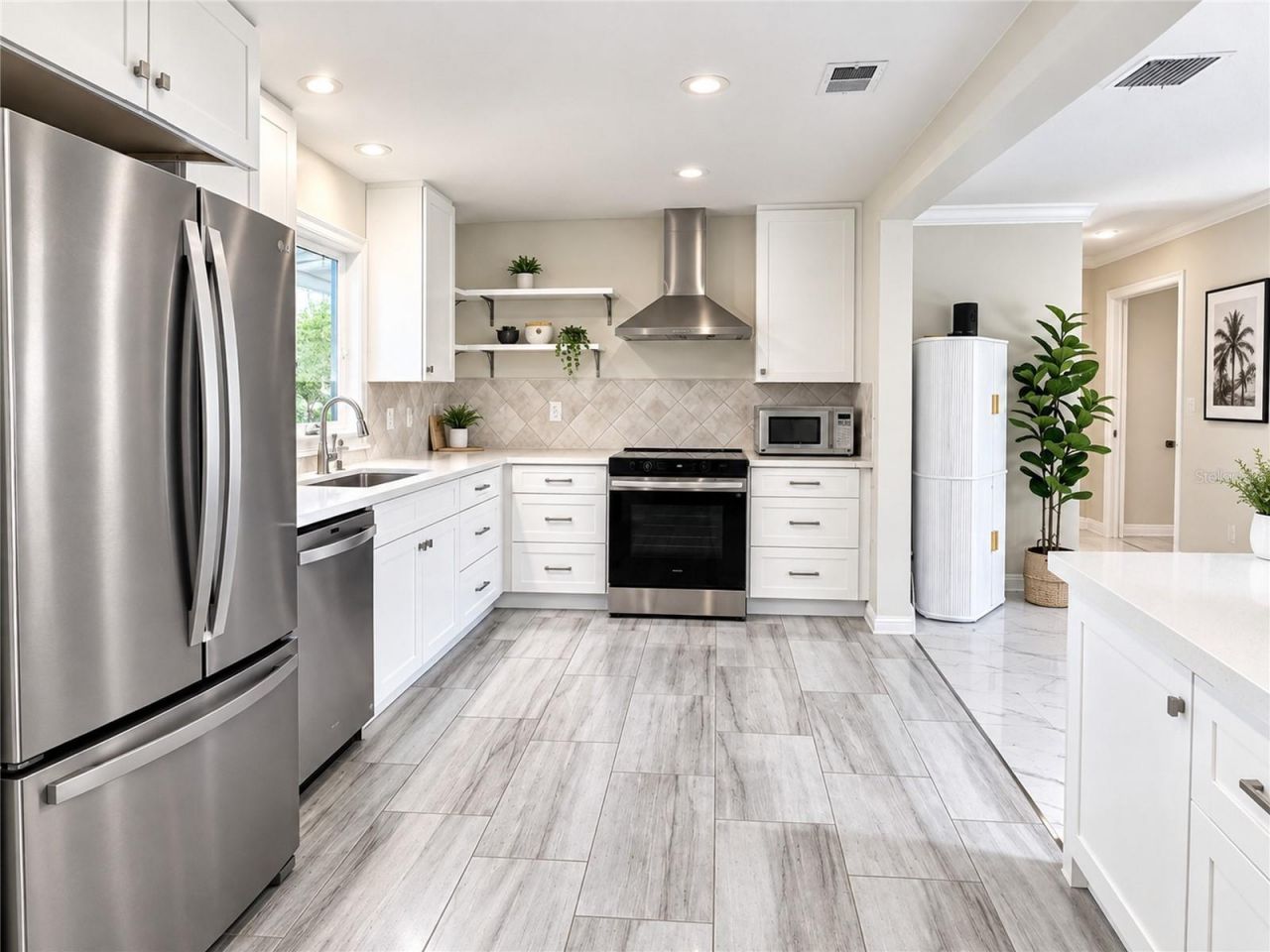 2979 Captiva Gardens Drive, Unit 22, Sarasota, FL 34231 Photo