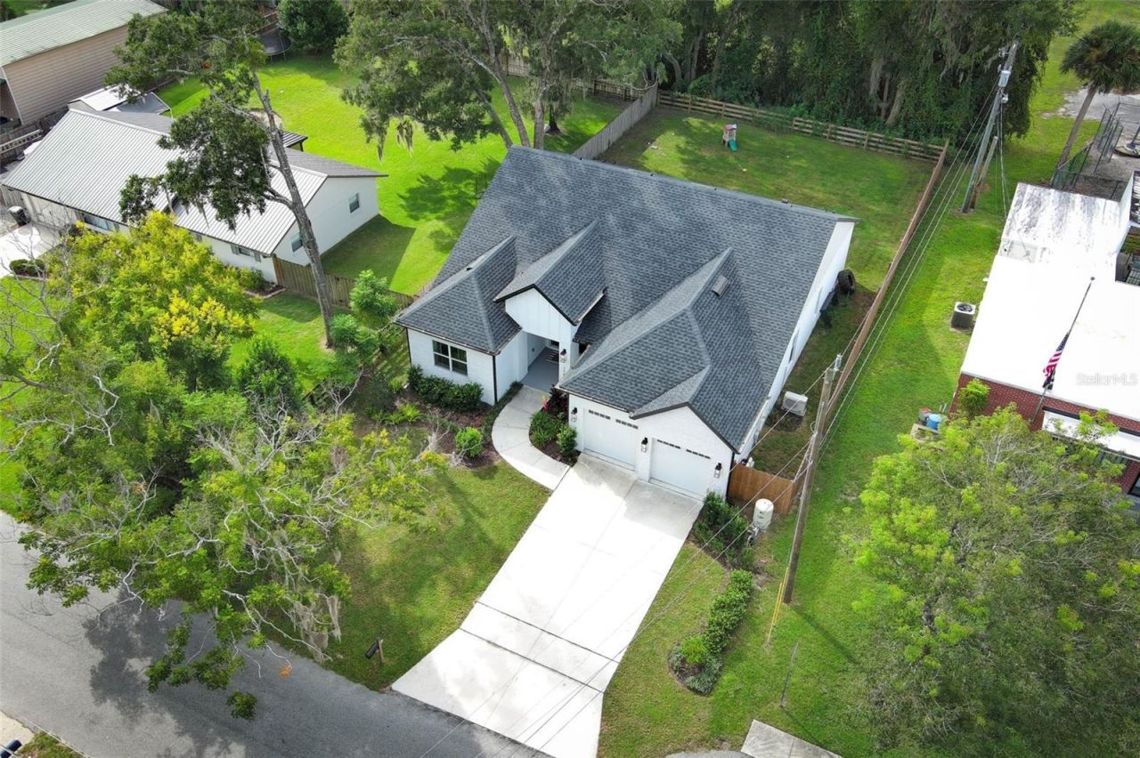 175 Pine Street , Geneva, FL 32732 Photo