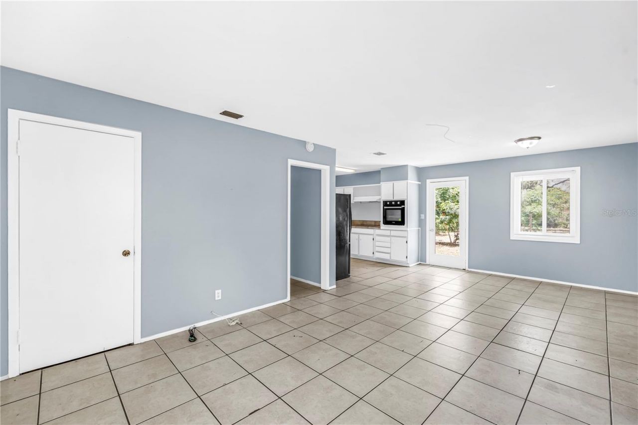 930 Alcazar Way S, Saint Petersburg, FL 33705 Photo