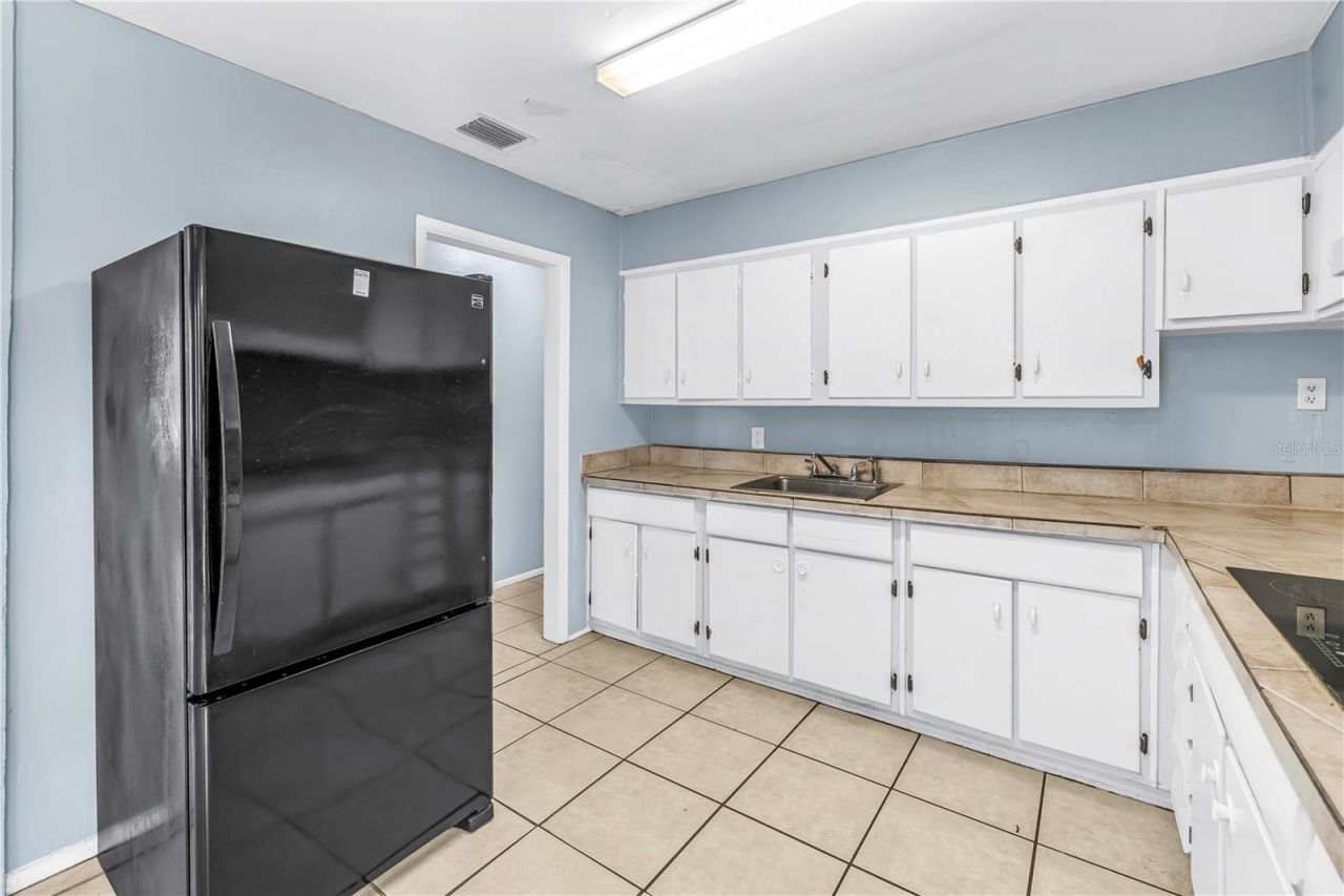 930 Alcazar Way S, Saint Petersburg, FL 33705 Photo