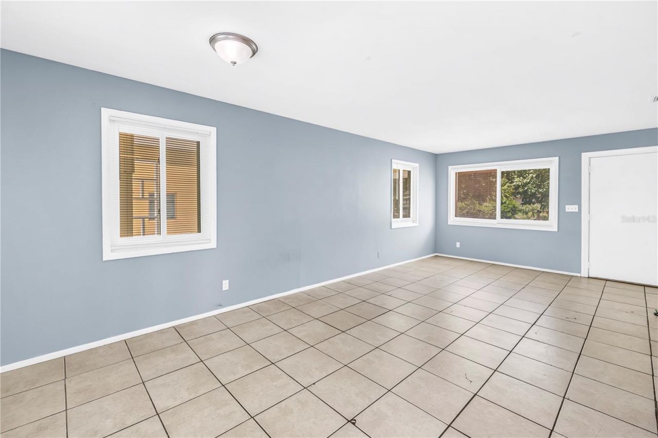 930 Alcazar Way S, Saint Petersburg, FL 33705 Photo