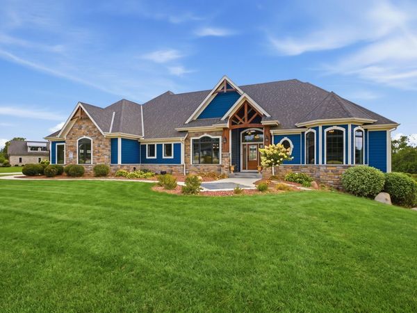 W336S721 Four Seasons Rd, Delafield, WI 53066
