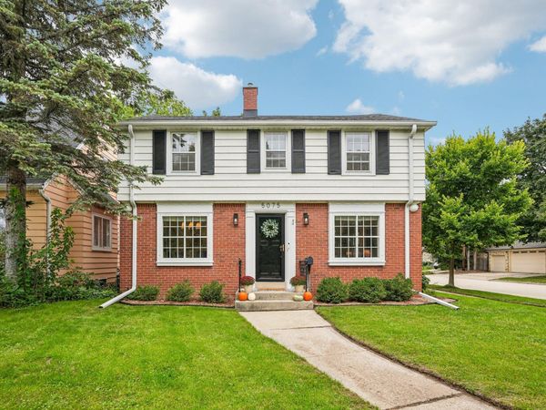 5075 N Berkeley Blvd, Whitefish Bay, WI 53217