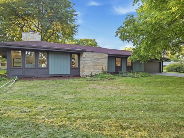 9115 N Deer Ct, Brown Deer, WI 53223