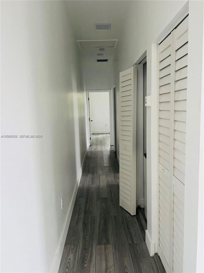 1329 NE 110th Ter , Miami, FL 33161 Photo