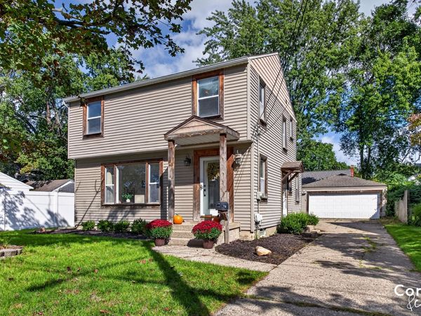 2416 Aleda Avenue SE, Grand Rapids, MI 49507