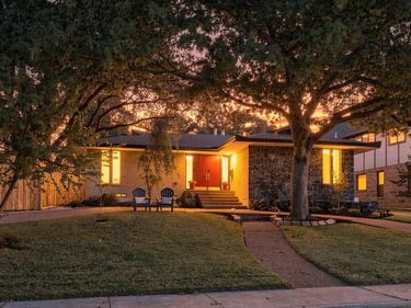 9307 Crestedge Drive, Dallas, TX 75238
