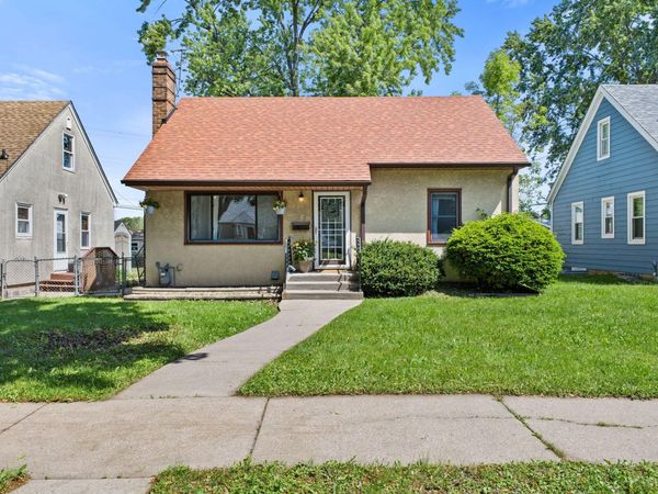 1965 Montana Avenue E, Saint Paul, MN 55119