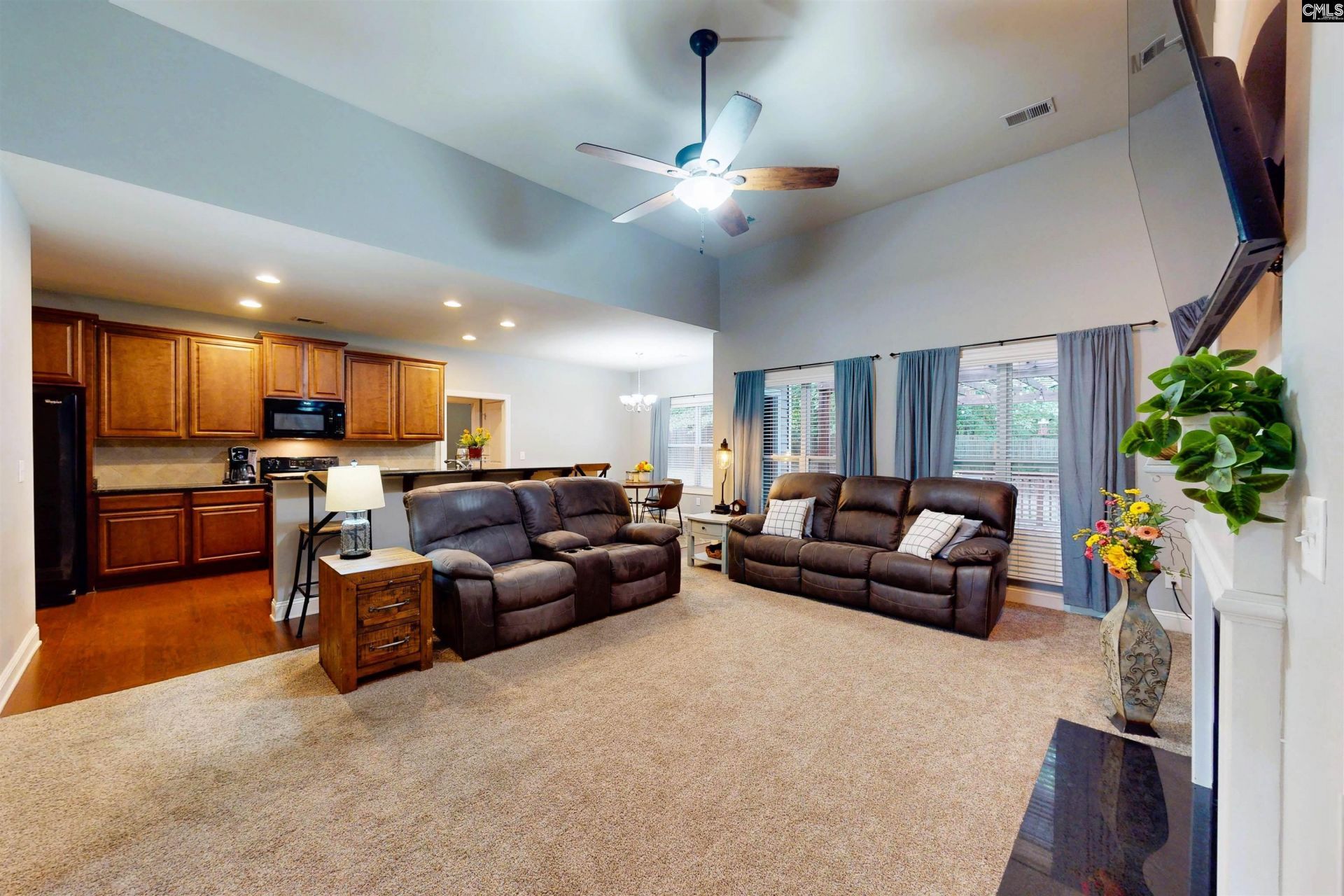211 Bronze Drive Photo 9