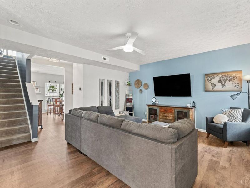 9427 Morris Drive, Harrison, OH 45030 Photo 2