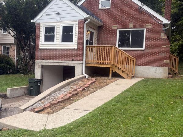 1318 Woodland Avenue, Cincinnati, OH 45237