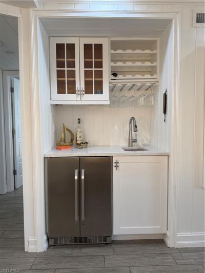 9101 Vanderbilt Dr , Unit 204, Naples, FL 34108 Photo