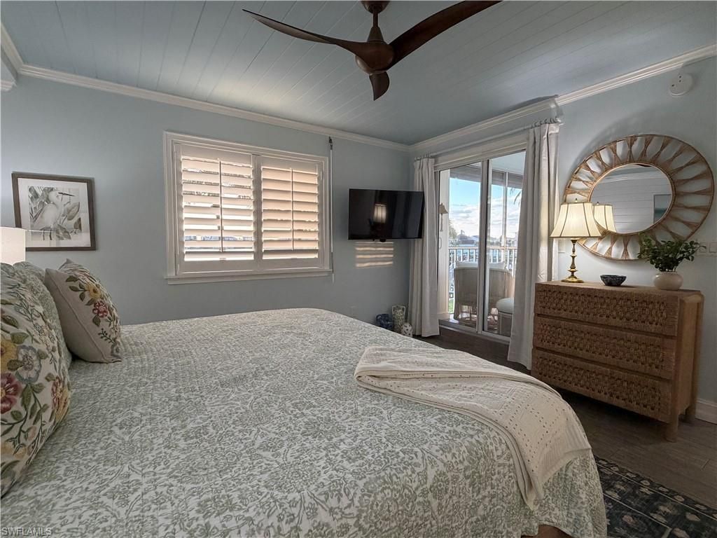 9101 Vanderbilt Dr , Unit 204, Naples, FL 34108 Photo