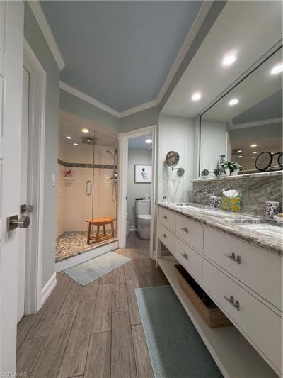 9101 Vanderbilt Dr , Unit 204, Naples, FL 34108 Photo
