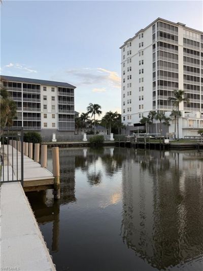 9101 Vanderbilt Dr , Unit 204, Naples, FL 34108 Photo