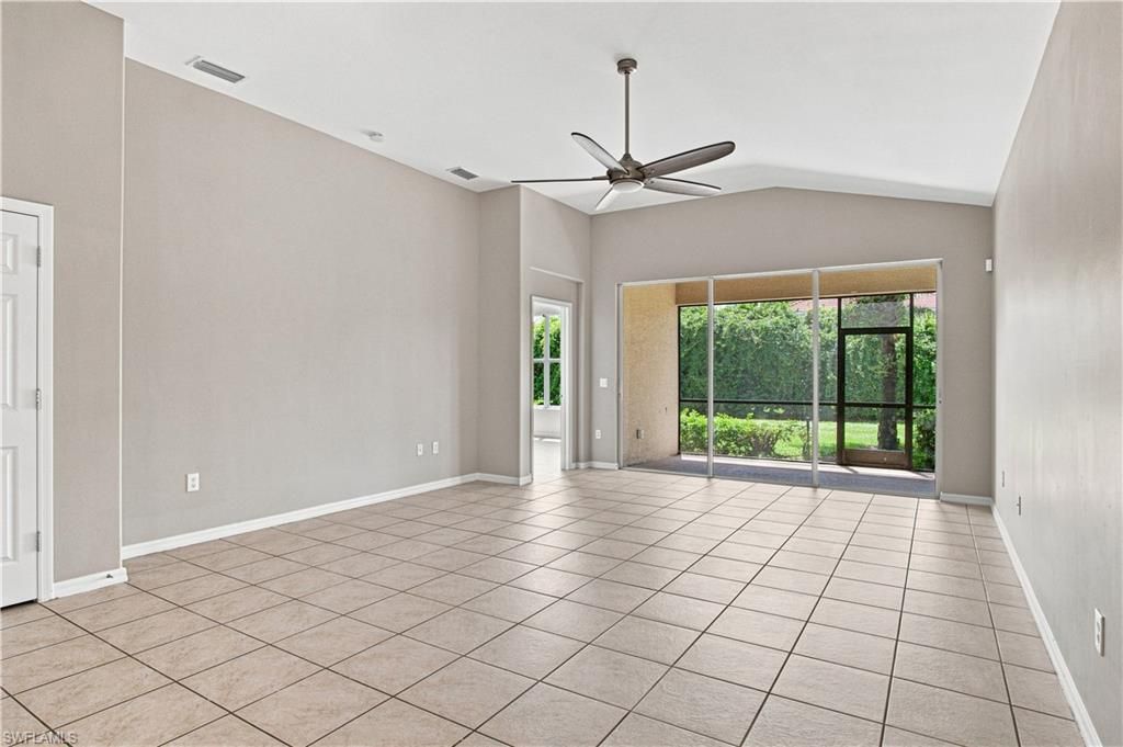 2022 Fairmont Ln, Naples, FL 34120 Photo