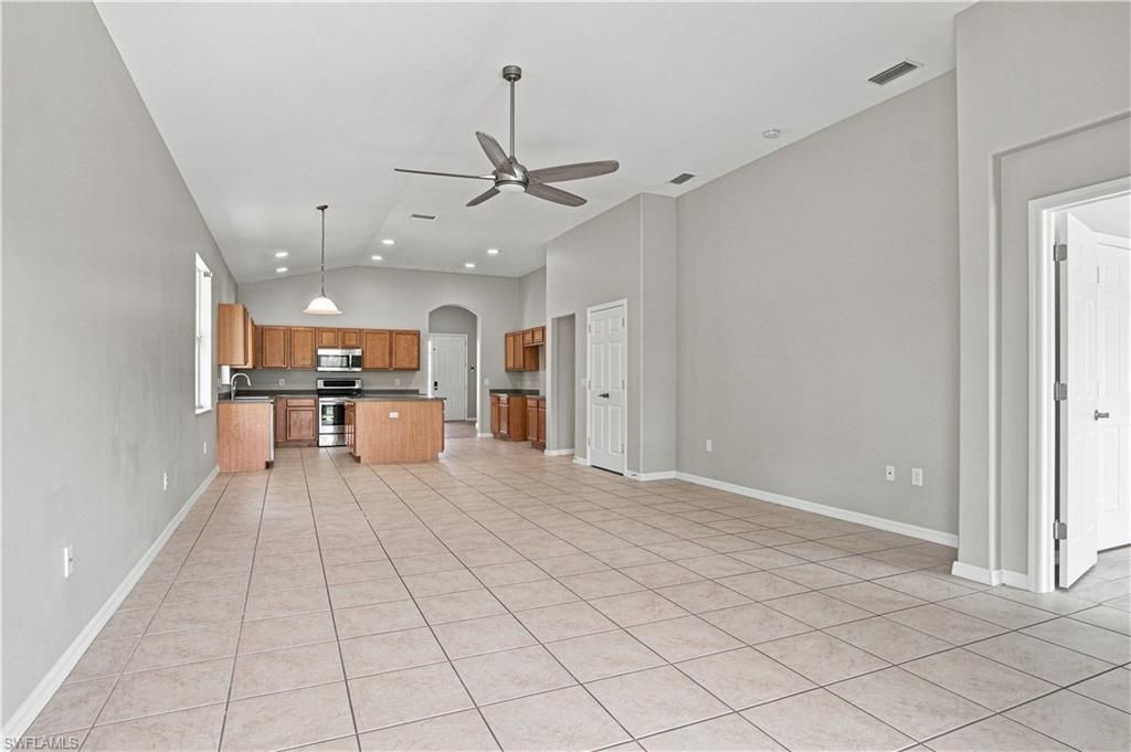 2022 Fairmont Ln, Naples, FL 34120 Photo