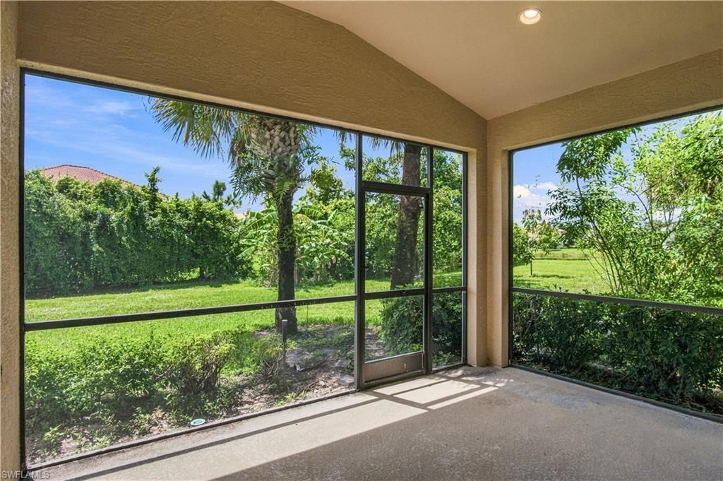 2022 Fairmont Ln, Naples, FL 34120 Photo