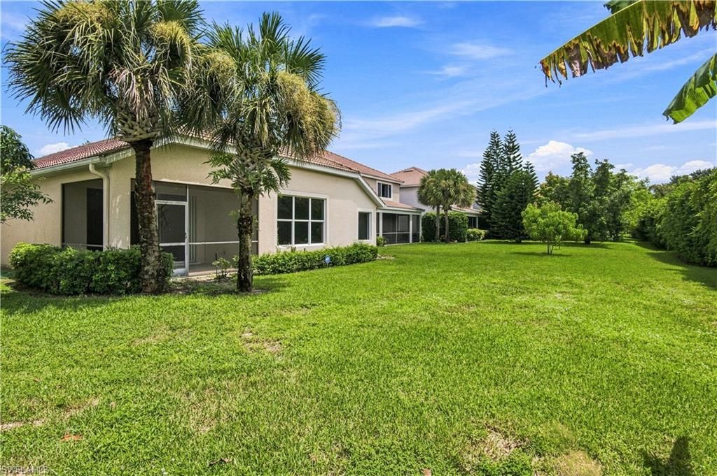 2022 Fairmont Ln, Naples, FL 34120 Photo