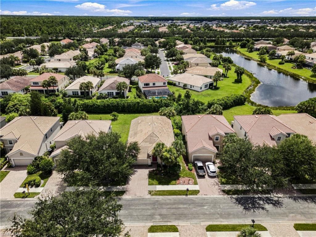 2022 Fairmont Ln, Naples, FL 34120 Photo