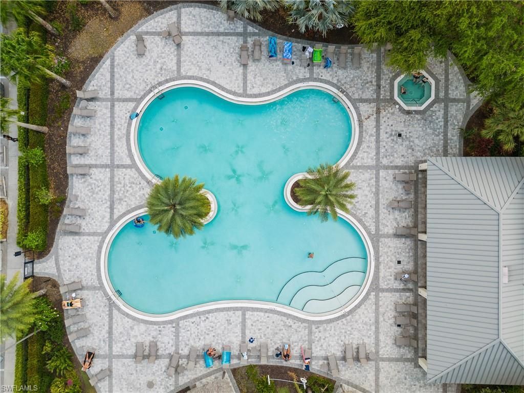 2022 Fairmont Ln, Naples, FL 34120 Photo