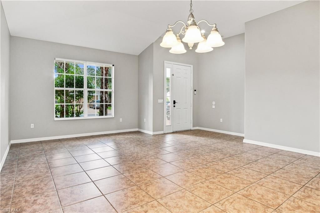 2022 Fairmont Ln, Naples, FL 34120 Photo