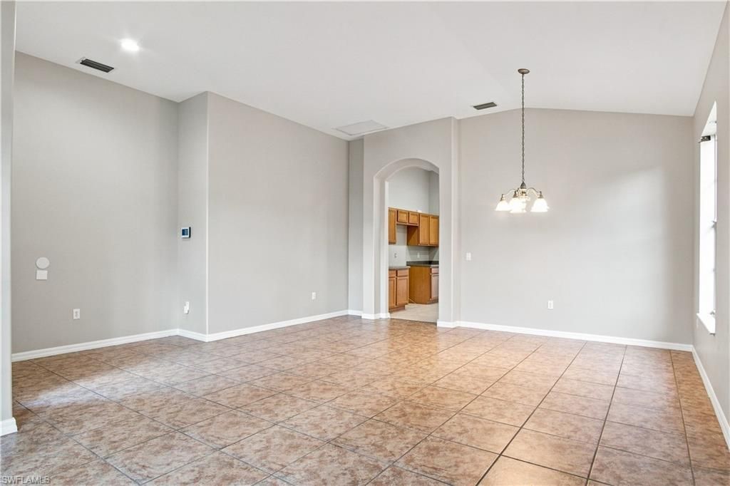 2022 Fairmont Ln, Naples, FL 34120 Photo